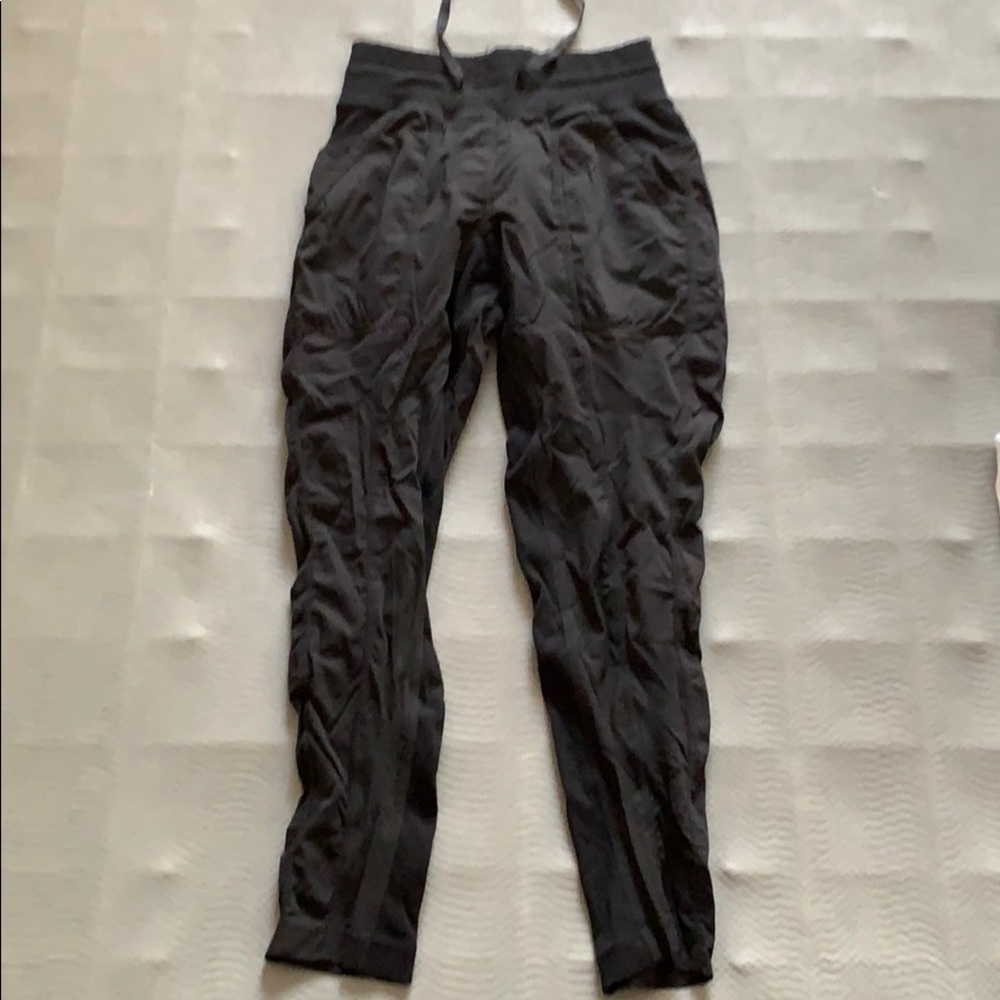Lululemon studio crop